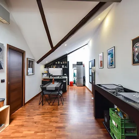 Modern Piazza Statuto Porta Susa Fs Apartment Turin