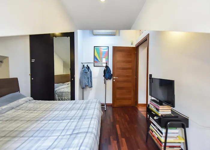 Modern Piazza Statuto Porta Susa Fs * Torino